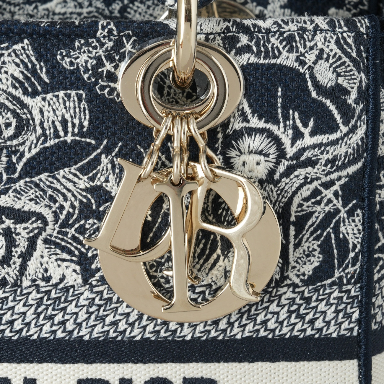 CHRISTIAN DIOR(USED)크리스찬디올 레이디 D LITE 미디엄 백
